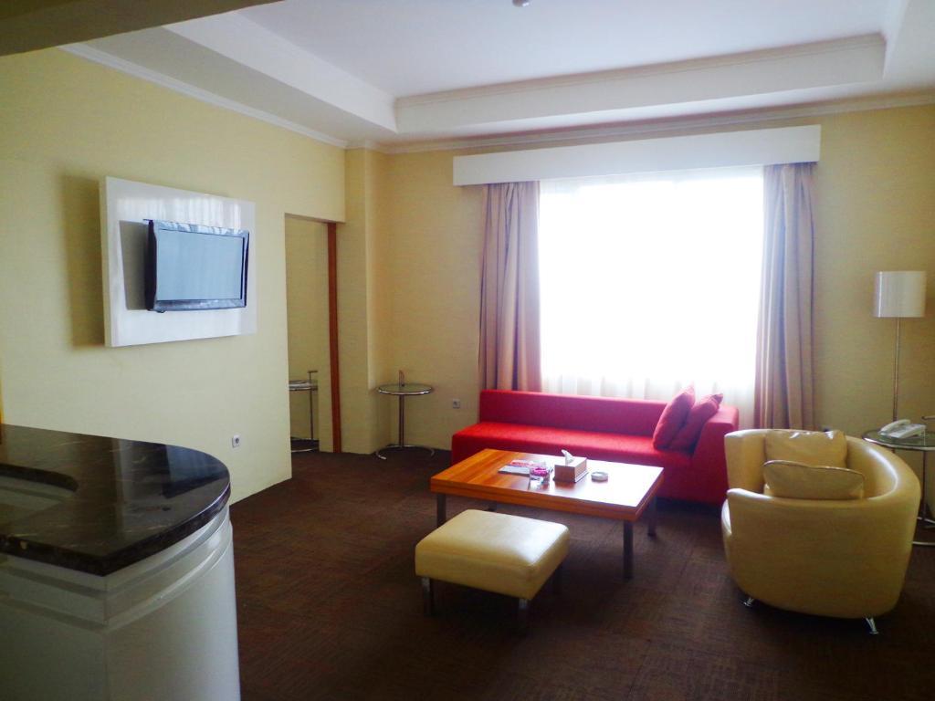 Sapadia Hotel Siantar Pematangsiantar Exterior foto